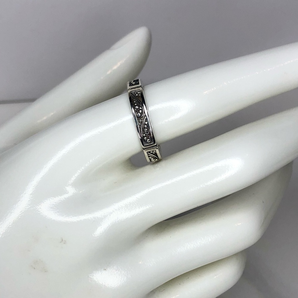 LOIS HILL Sterling Silver Narrow Band Ring w Granulated Scroll Design Sz 7-3/4 - Picture 5 of 17